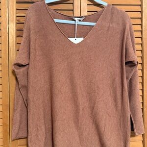 Atelier de Mila Brown V-Neck Sweater